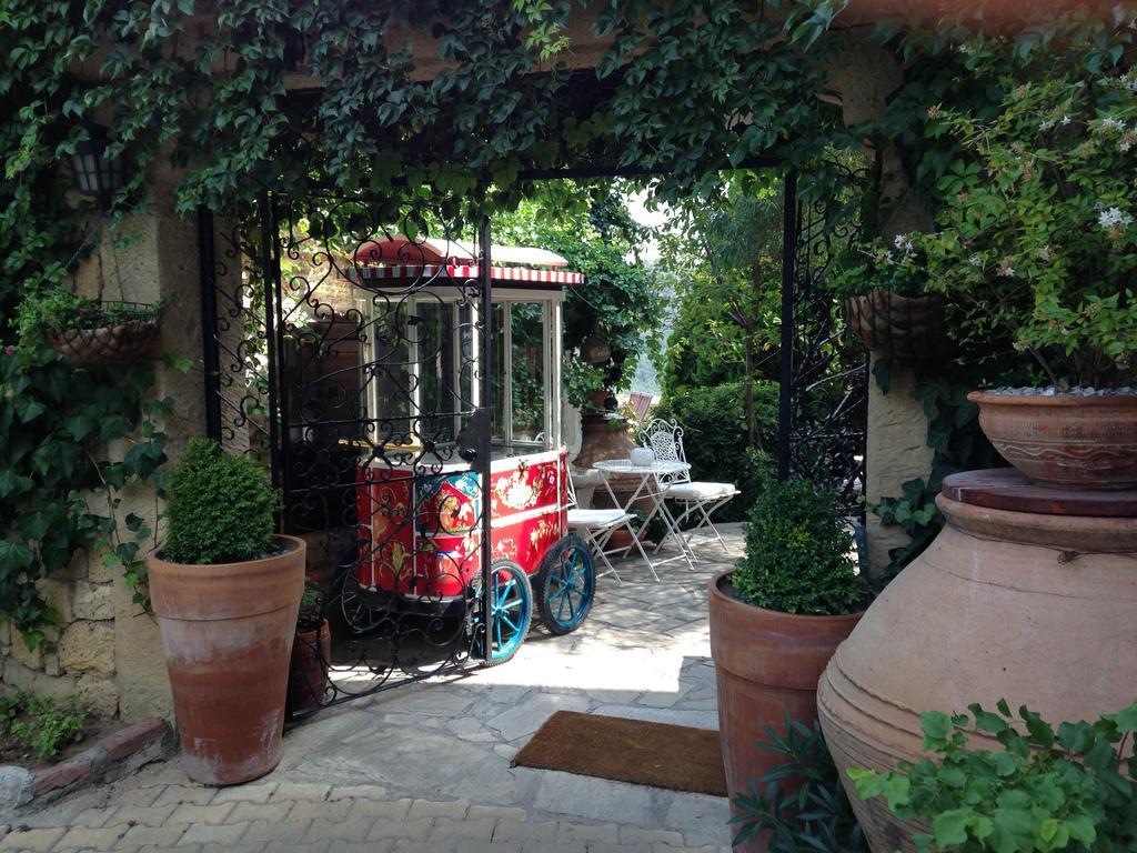 Manici Kasri Hotel Кючуккую Екстериор снимка