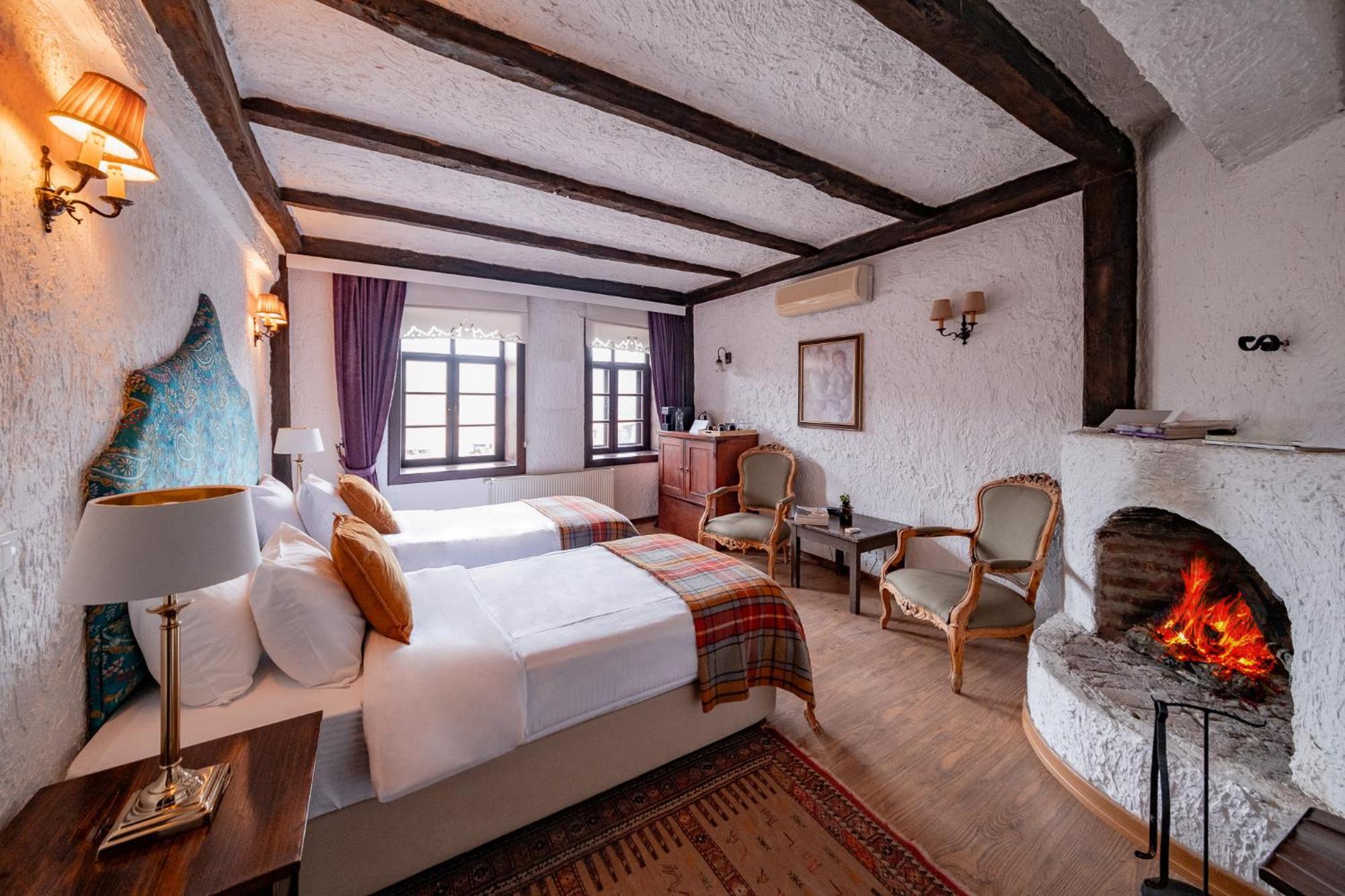Manici Kasri Hotel Кючуккую Екстериор снимка