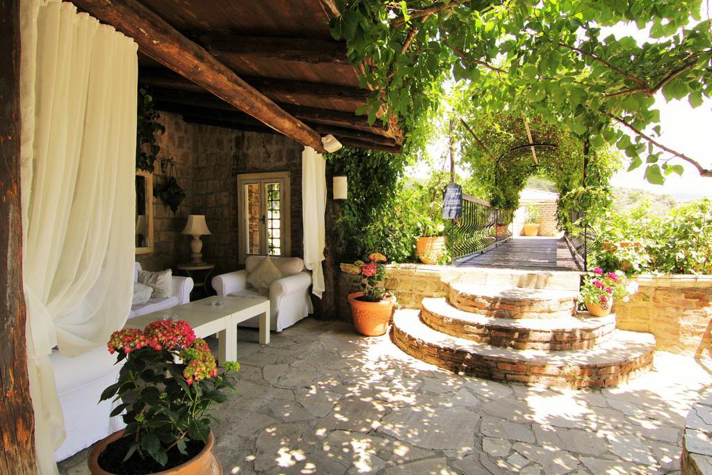 Manici Kasri Hotel Кючуккую Екстериор снимка