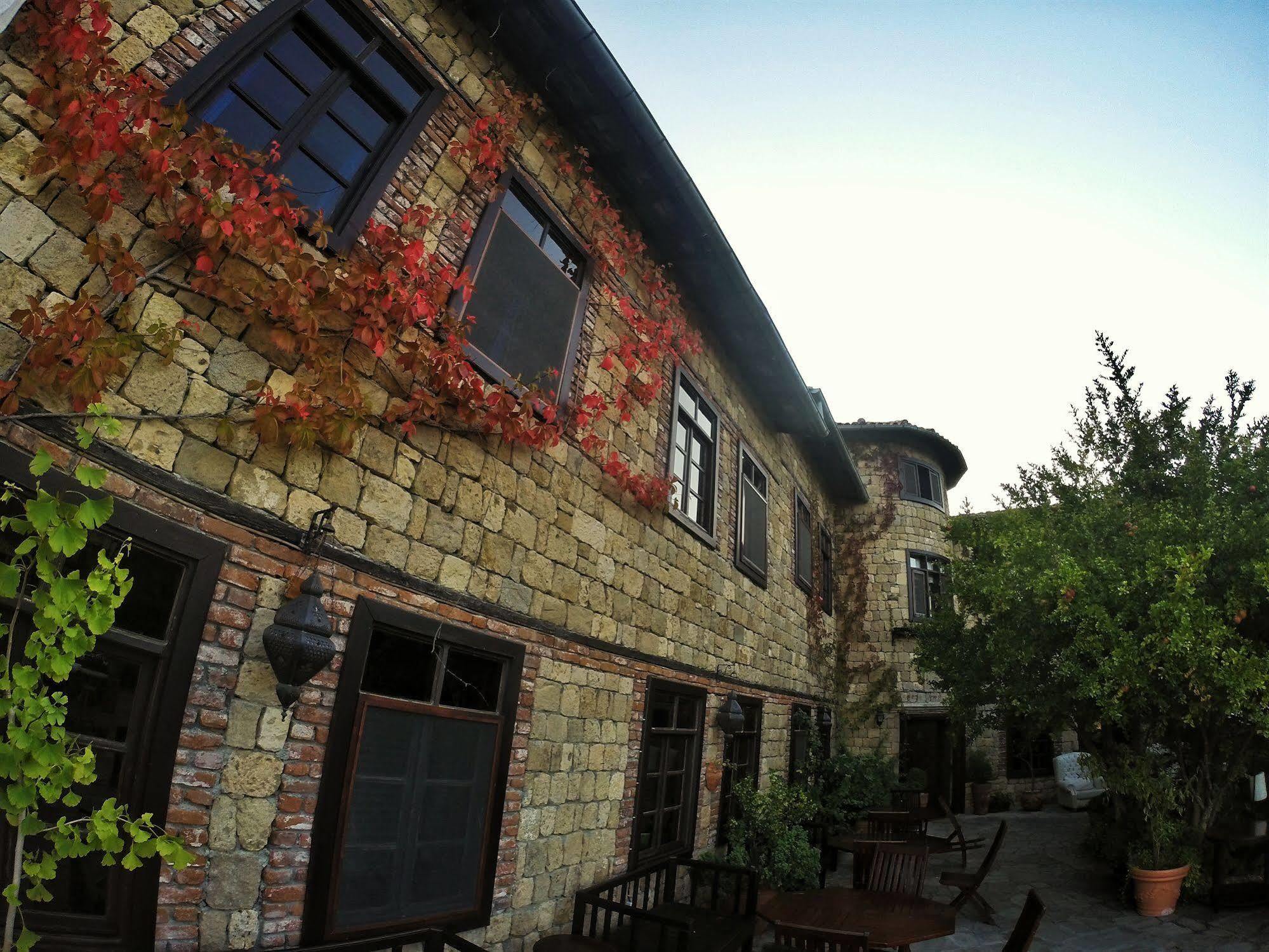 Manici Kasri Hotel Кючуккую Екстериор снимка